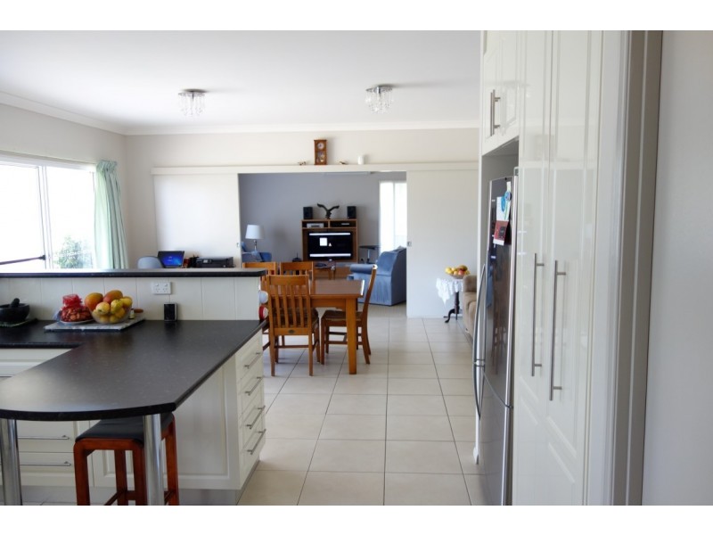 10 Bedwell Street,, Cranley QLD 4350