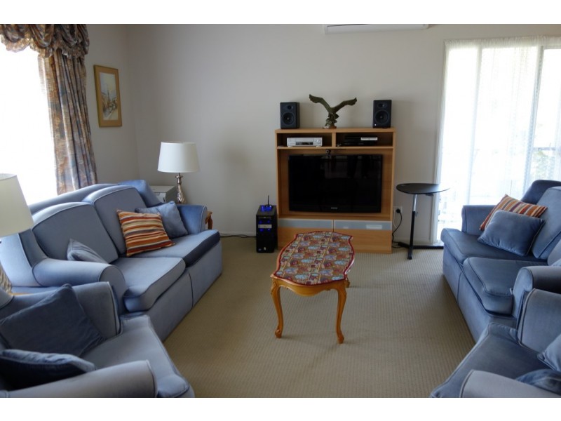 10 Bedwell Street,, Cranley QLD 4350