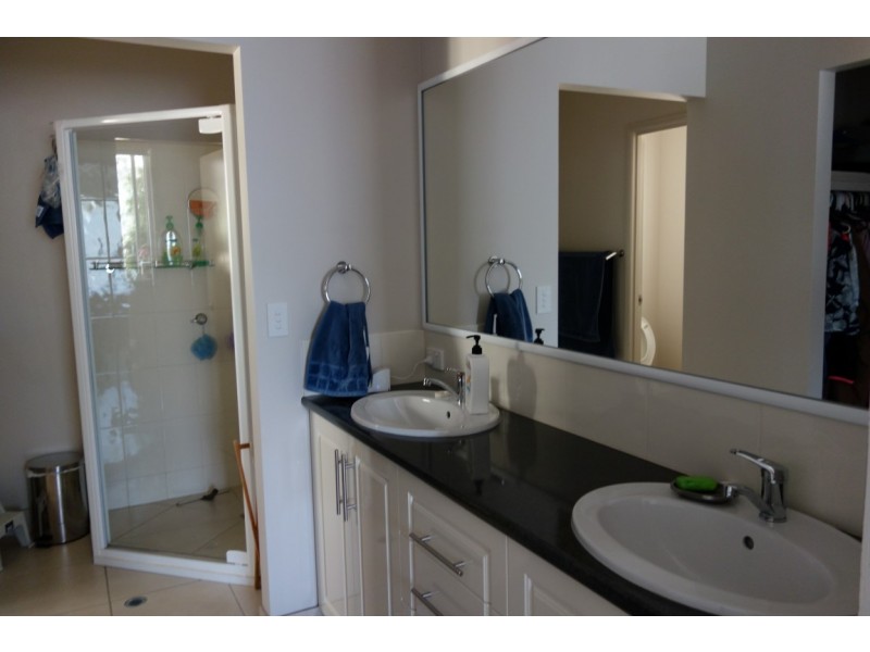 10 Bedwell Street,, Cranley QLD 4350