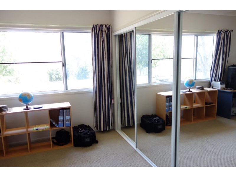 10 Bedwell Street,, Cranley QLD 4350