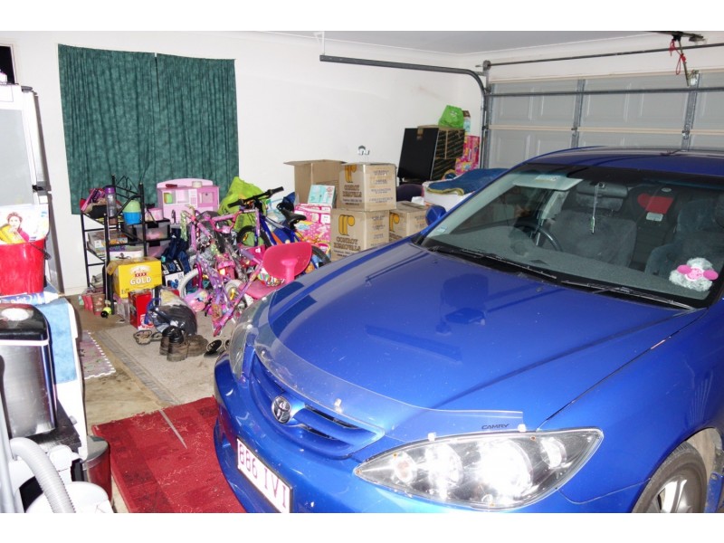 6 Willowburn Drive, Rockville QLD 4350