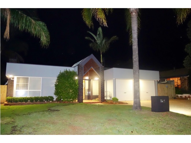 4 Marguerita Court, Centenary Heights QLD 4350