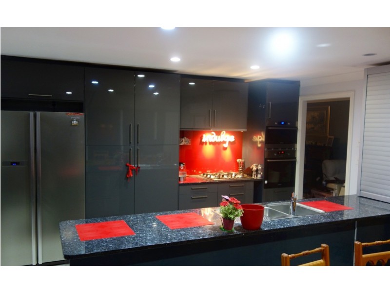 4 Marguerita Court, Centenary Heights QLD 4350