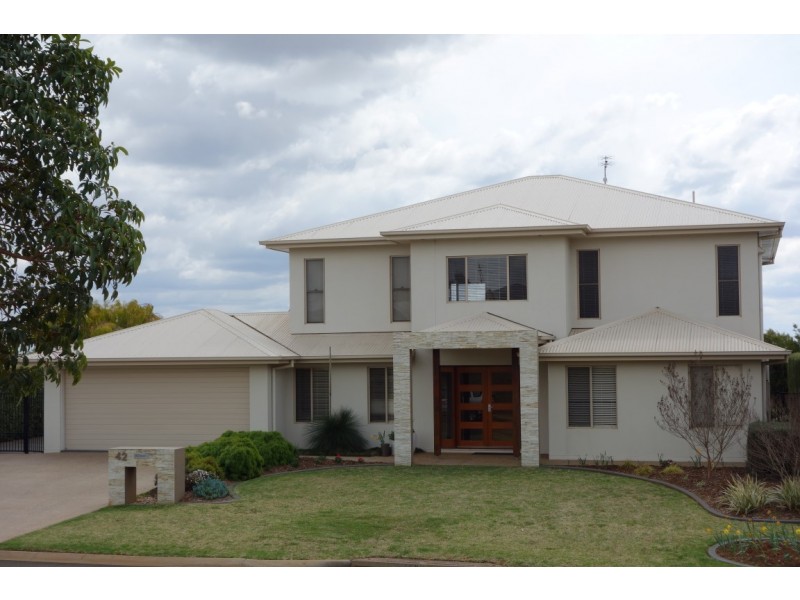 42 Mather Street, Highfields QLD 4352