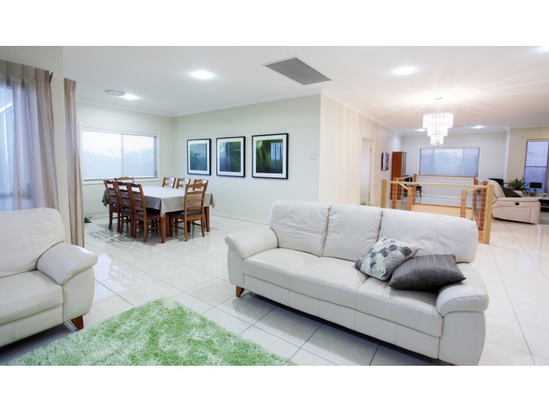 42 Mather Street, Highfields QLD 4352