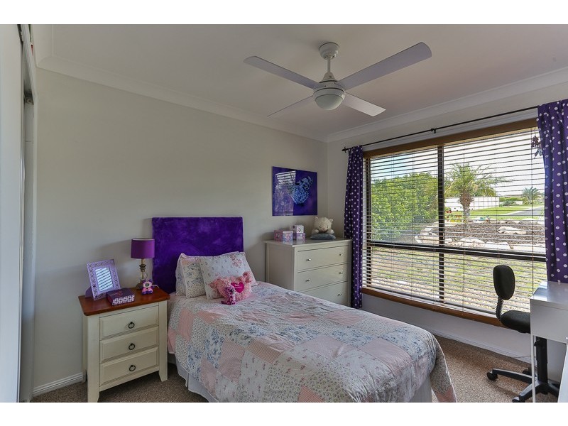 15 Cameron Street, Wyreema QLD 4352