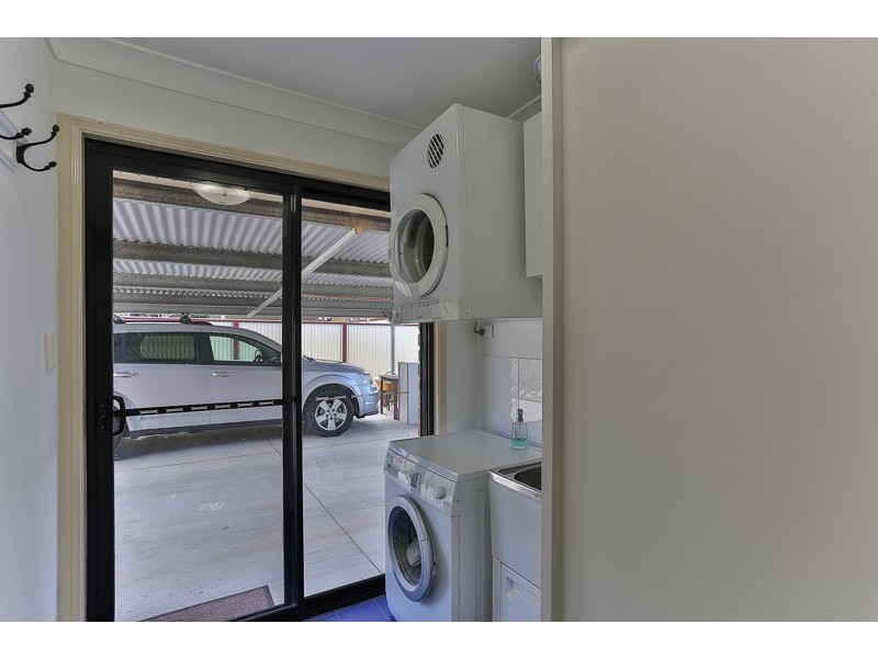 15 Cameron Street, Wyreema QLD 4352