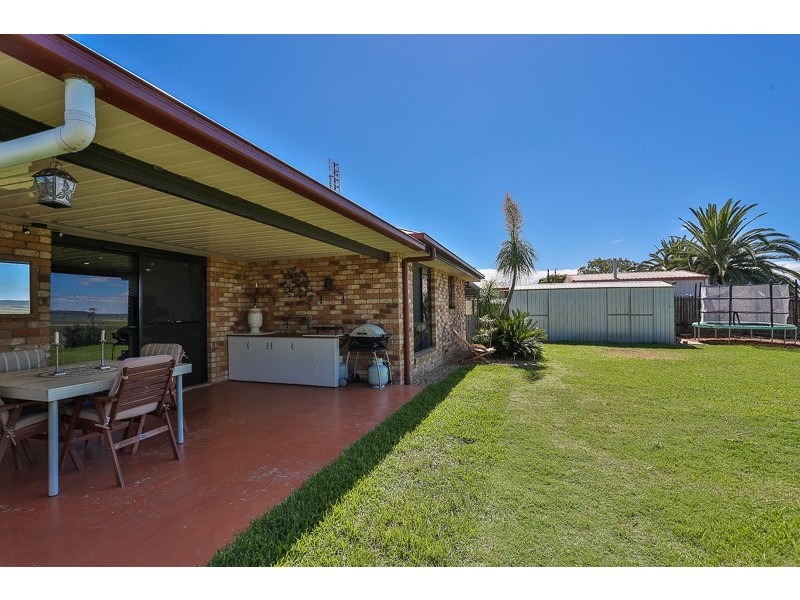 15 Cameron Street, Wyreema QLD 4352