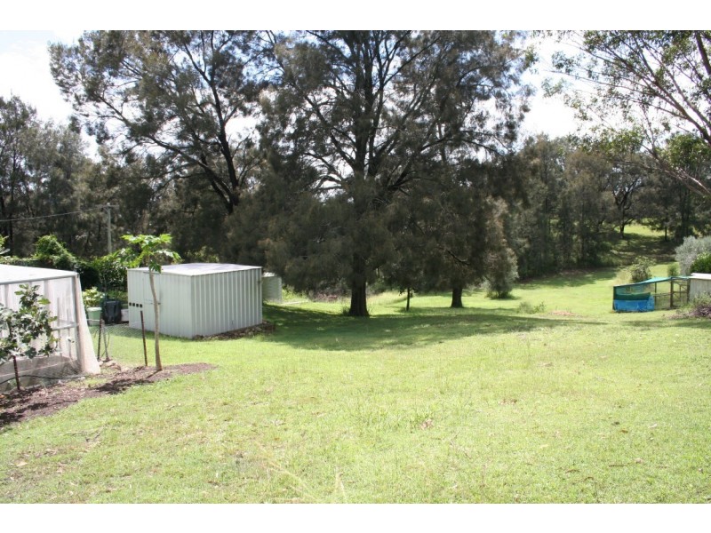 32 Meadows Road, Withcott QLD 4352