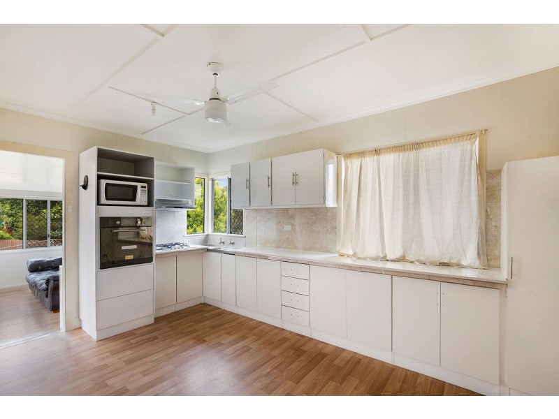 38 Dwyer Street, Harlaxton QLD 4350