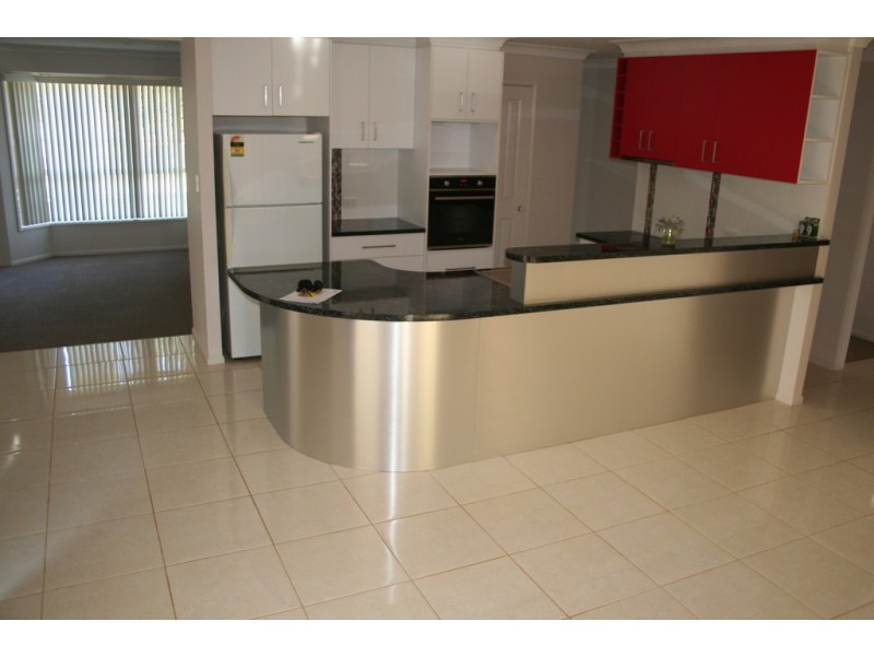 15 Emma Drive, Kearneys Spring QLD 4350