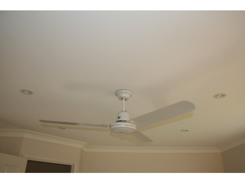 15 Emma Drive, Kearneys Spring QLD 4350