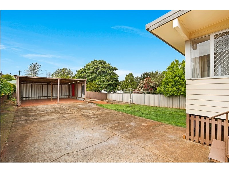38 Dwyer Street, Harlaxton QLD 4350