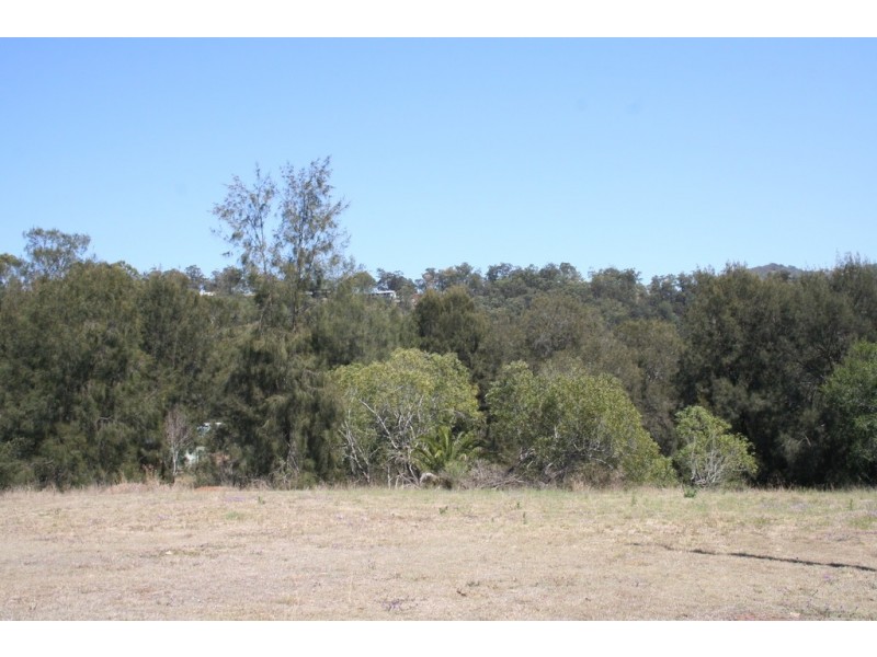 30 Meadows Road, Withcott QLD 4352