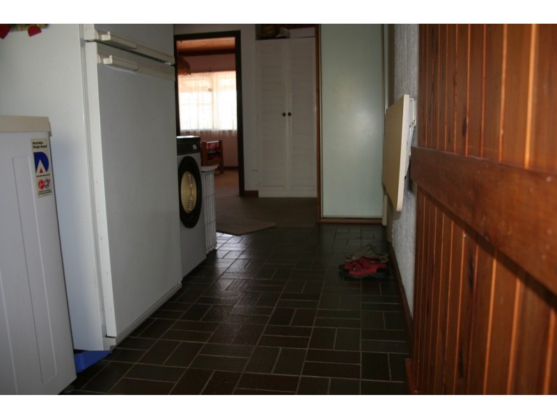 30 Meadows Road, Withcott QLD 4352