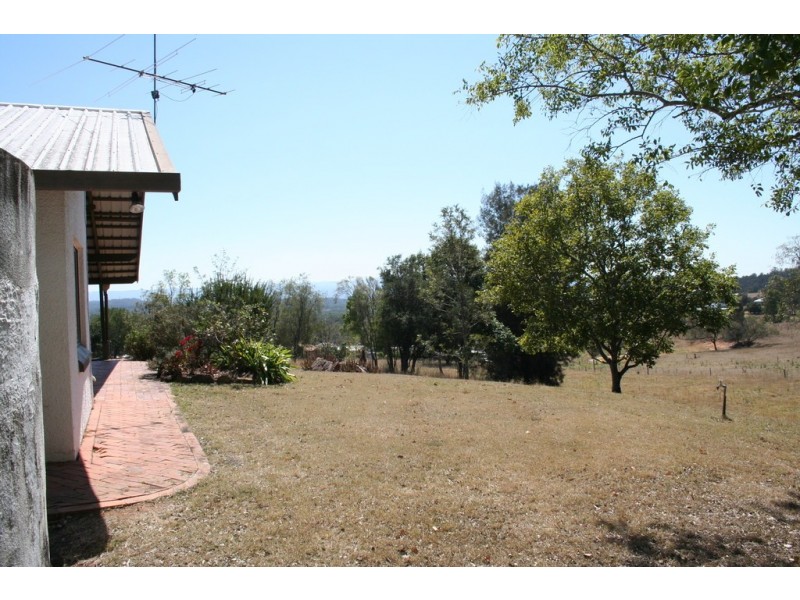 30 Meadows Road, Withcott QLD 4352