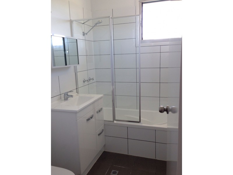 234 Savages Road, Brookfield QLD 4069