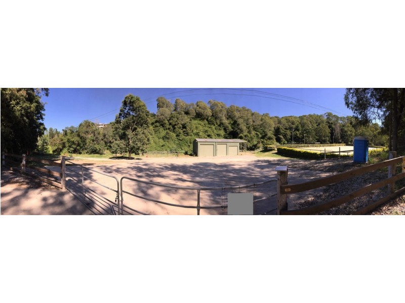 234 Savages Road, Brookfield QLD 4069
