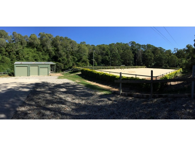 234 Savages Road, Brookfield QLD 4069