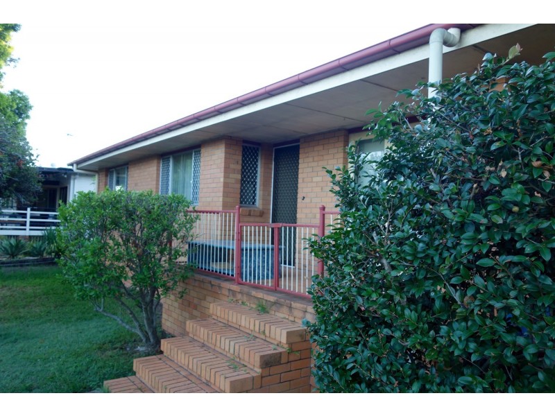 19 Minnis Street, Eastern Heights QLD 4305