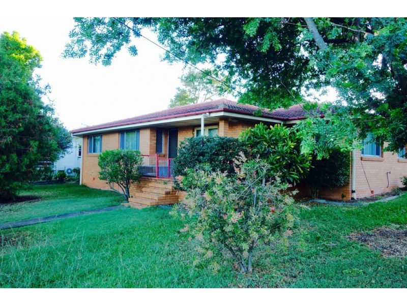19 Minnis Street, Eastern Heights QLD 4305