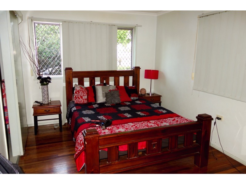 19 Minnis Street, Eastern Heights QLD 4305