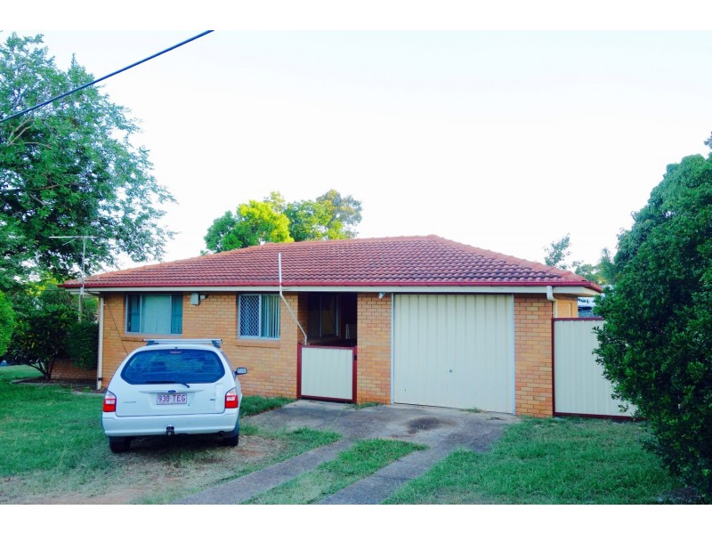 19 Minnis Street, Eastern Heights QLD 4305