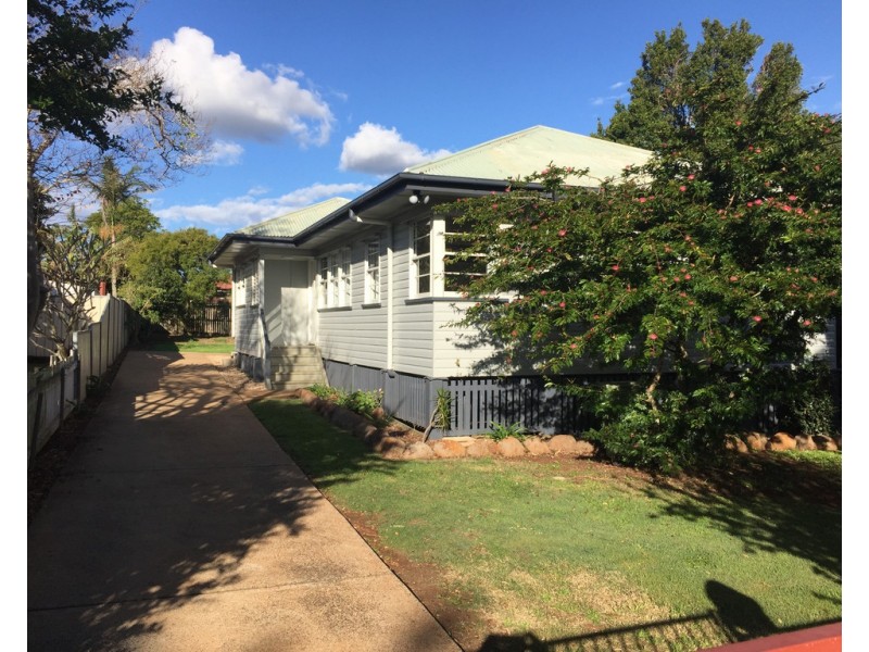 12 Dwyer, Harlaxton QLD 4350