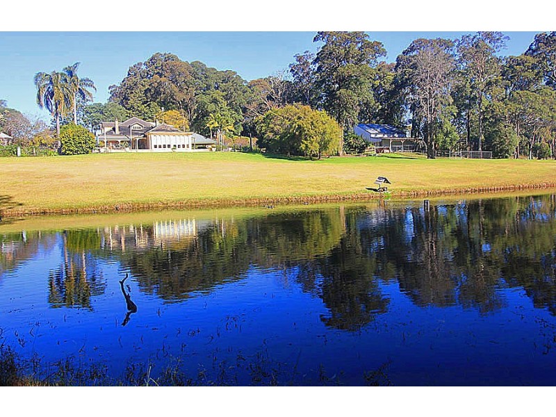 7 Cranstons Road, Middle Dural NSW 2158