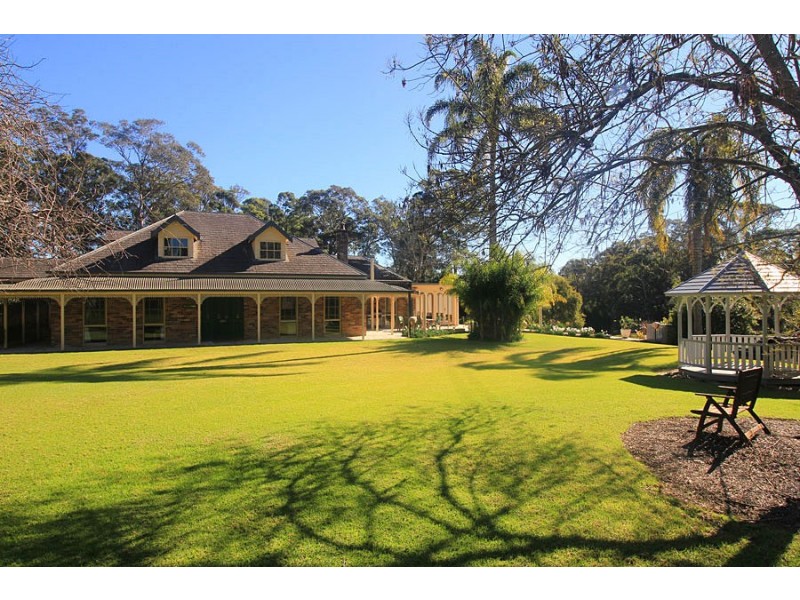 7 Cranstons Road, Middle Dural NSW 2158