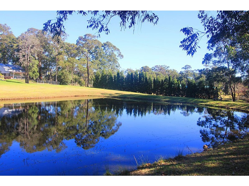 7 Cranstons Road, Middle Dural NSW 2158