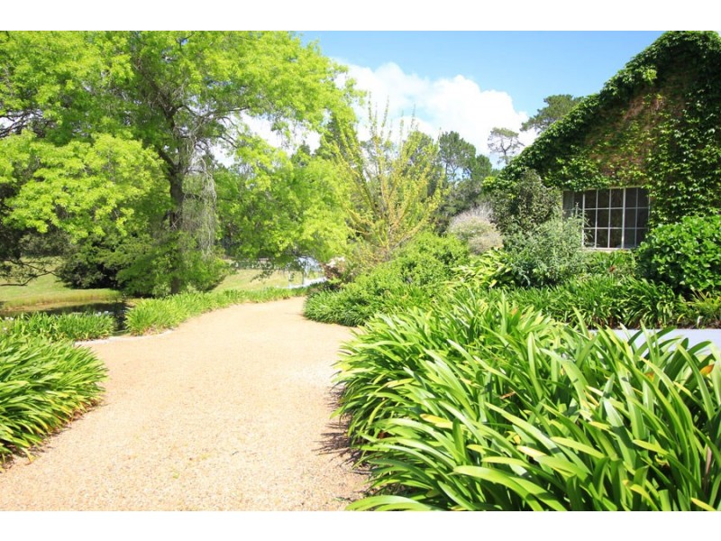 17 Carrs Road, Galston NSW 2159