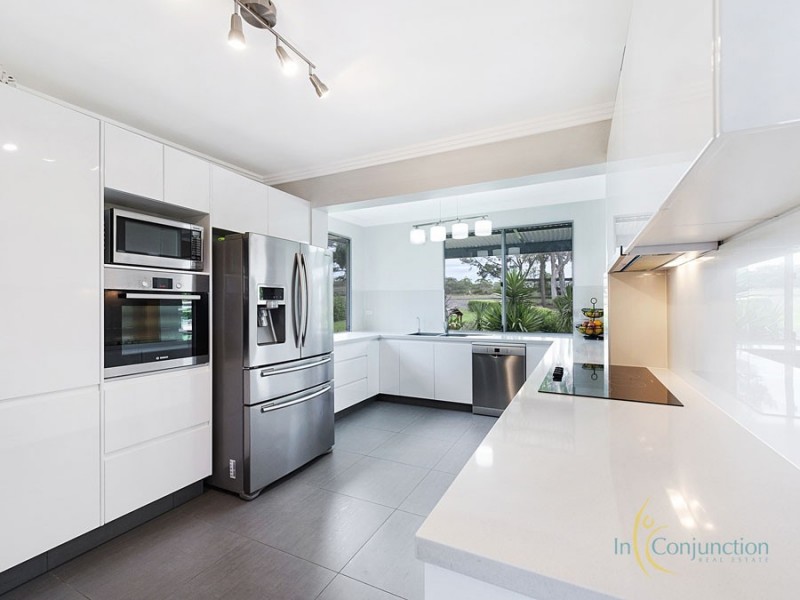 24 Bay Road, Arcadia NSW 2159