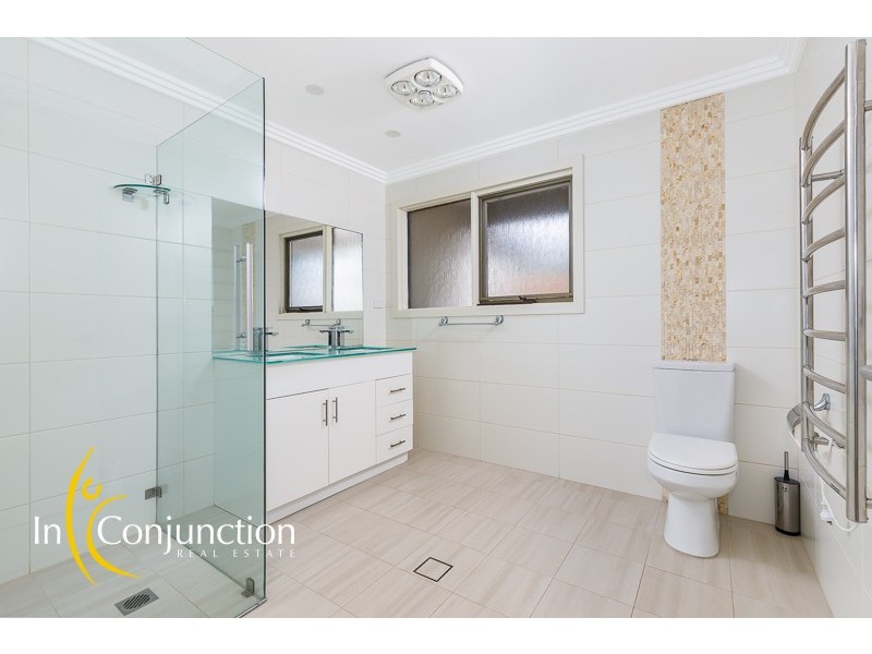 2 Julian Place, Arcadia NSW 2159