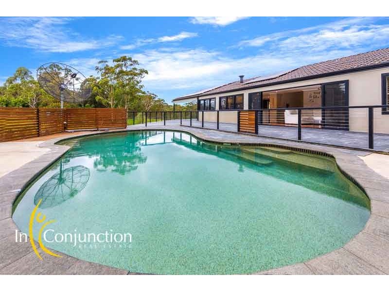 2 Julian Place, Arcadia NSW 2159