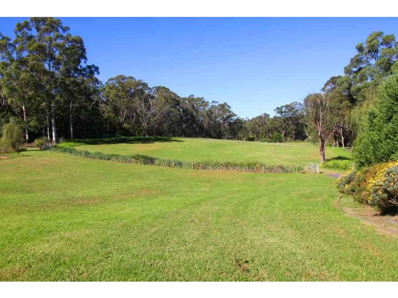 2 Julian Place, Arcadia NSW 2159