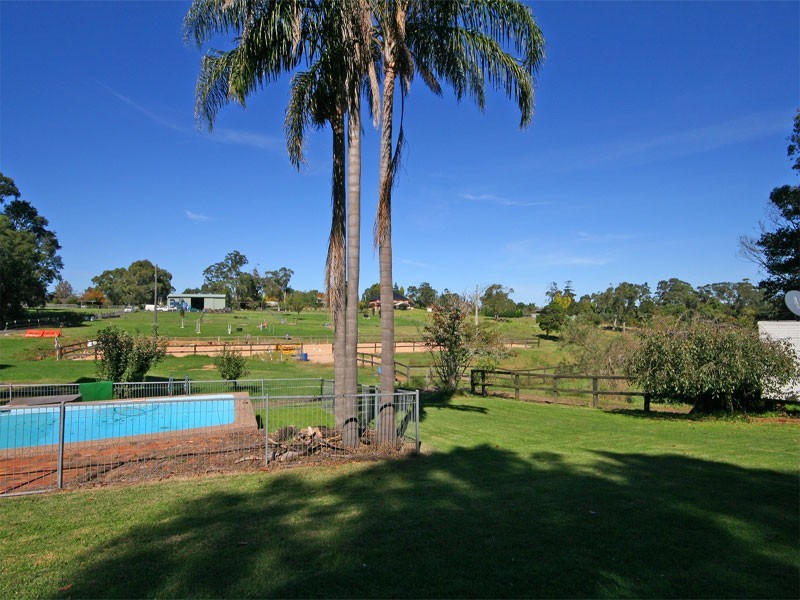 6 Gartung Road, Galston NSW 2159