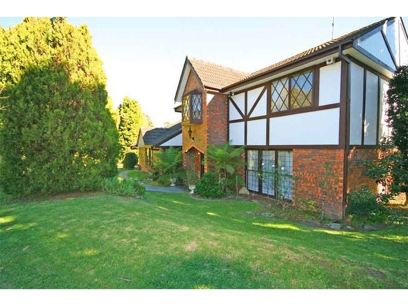 27 Macquarie Drive, Cherrybrook NSW 2126