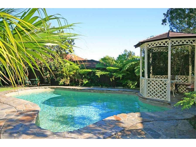 27 Macquarie Drive, Cherrybrook NSW 2126
