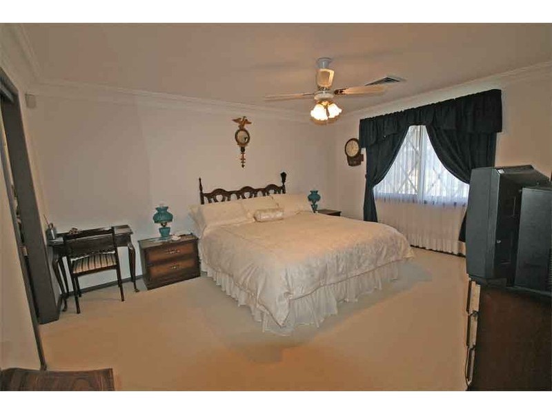 27 Macquarie Drive, Cherrybrook NSW 2126
