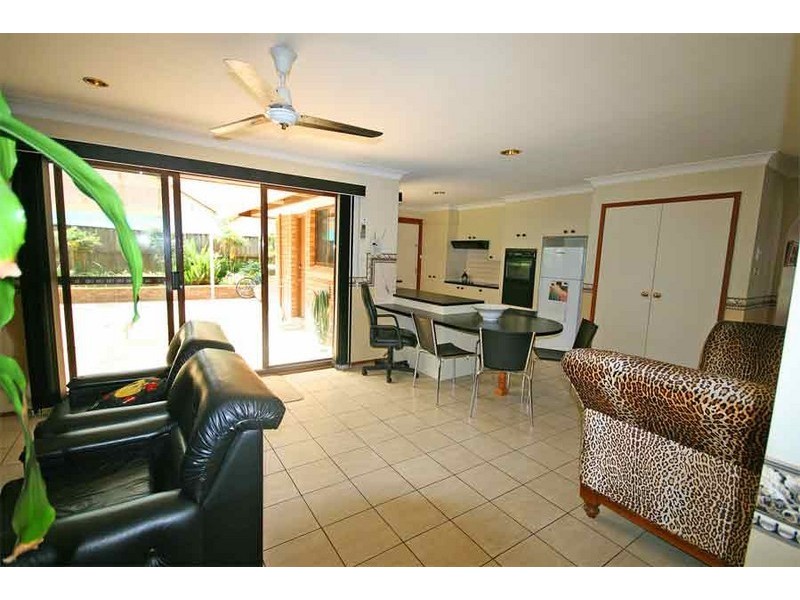 16 Hansen Avenue, Galston NSW 2159