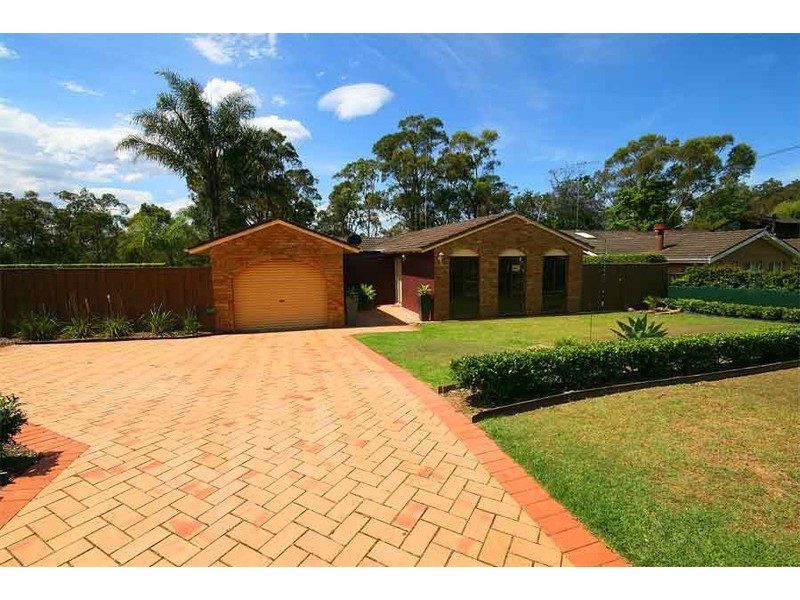 1 Lackenwood Crescent, Galston NSW 2159