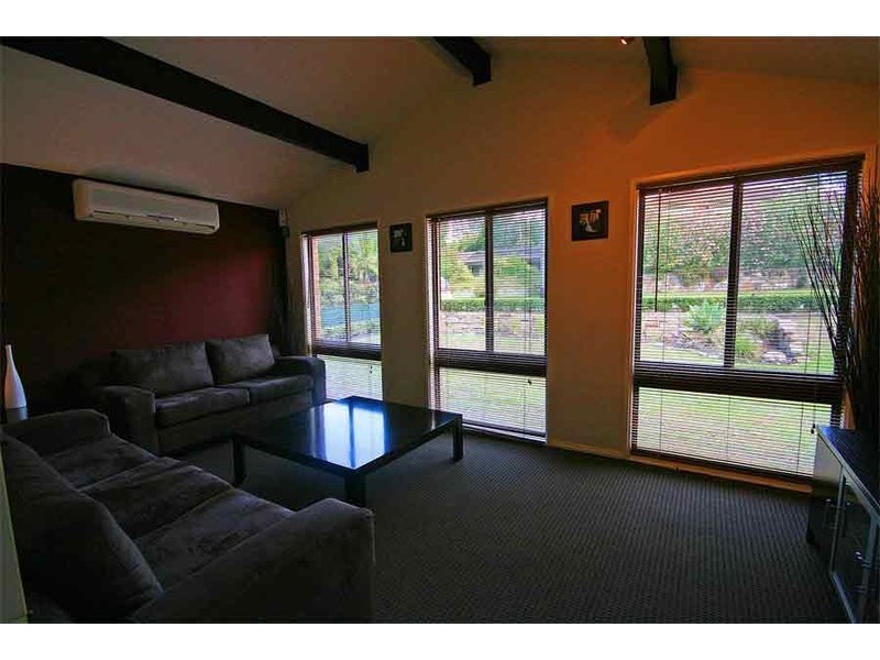 1 Lackenwood Crescent, Galston NSW 2159