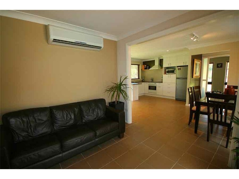 1 Lackenwood Crescent, Galston NSW 2159