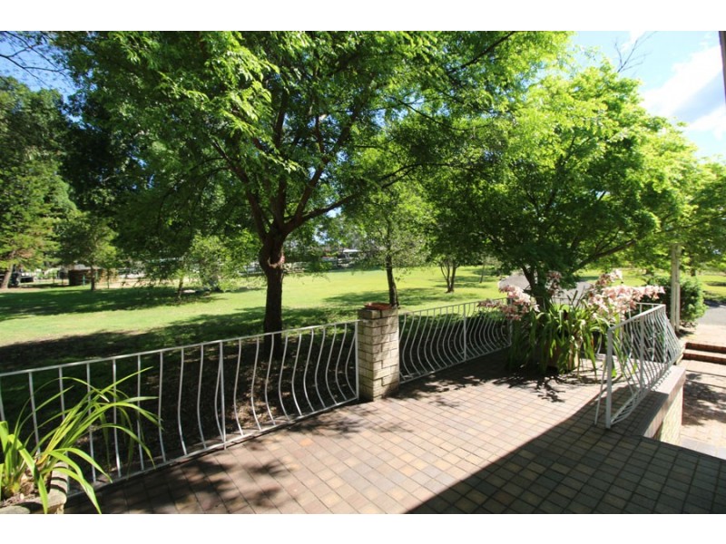 2 Gracemere Crescent, Glenorie NSW 2157