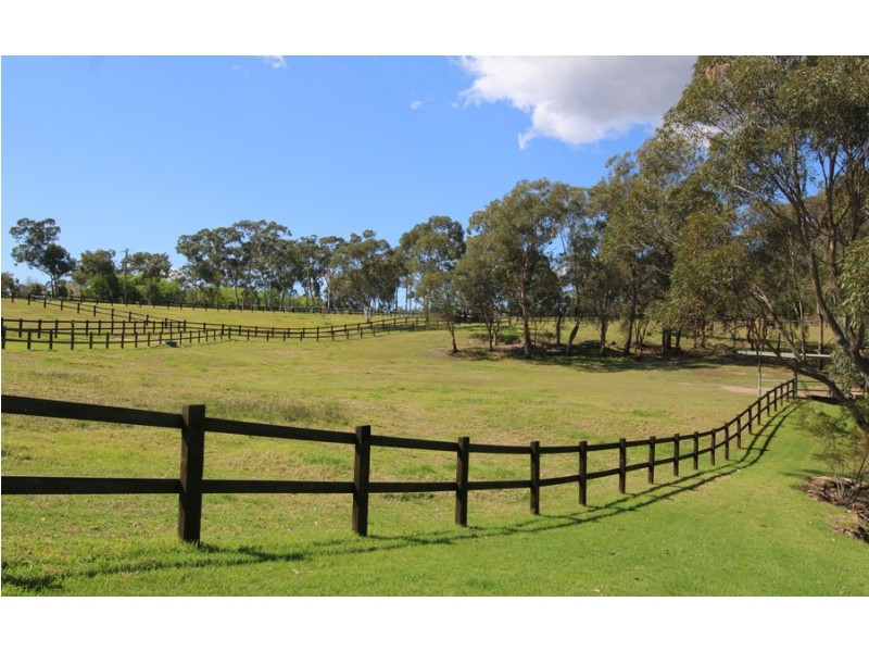 2 Gracemere Crescent, Glenorie NSW 2157