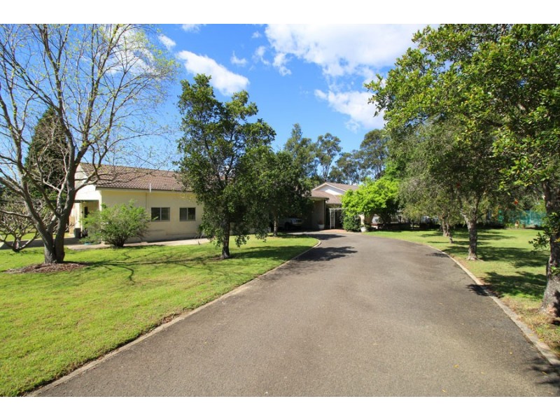 2 Gracemere Crescent, Glenorie NSW 2157