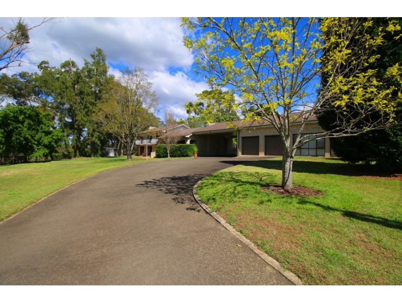 2 Gracemere Crescent, Glenorie NSW 2157