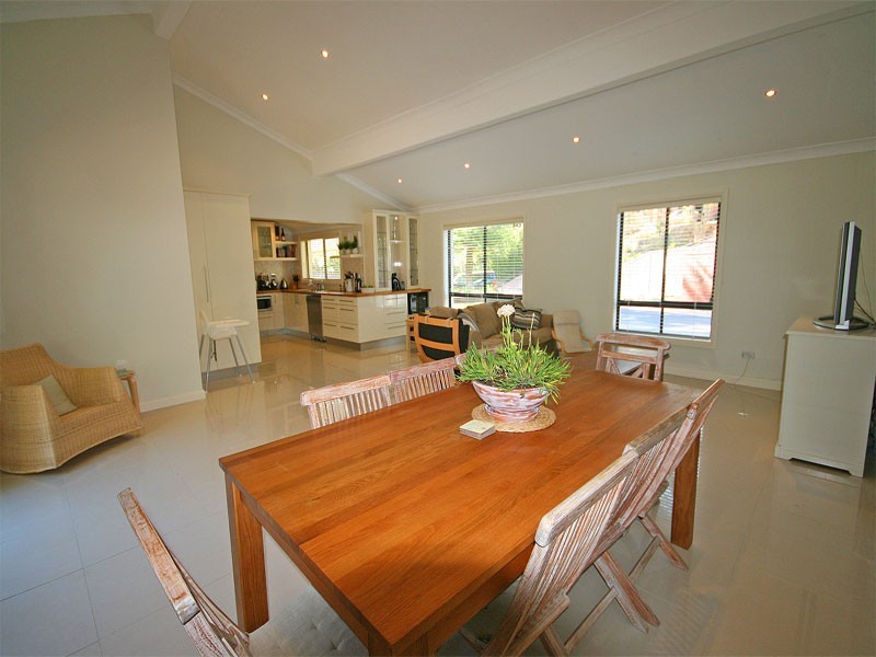 2 The Knoll, Galston NSW 2159
