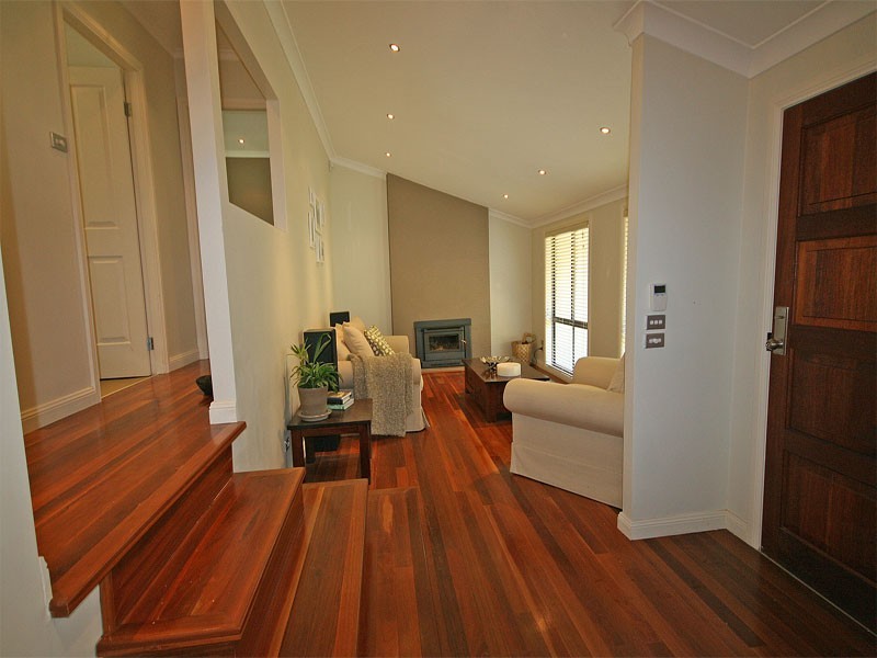 2 The Knoll, Galston NSW 2159